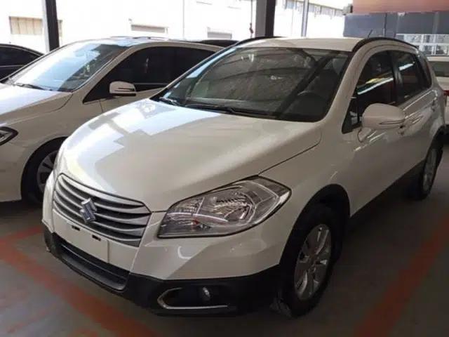 Suzuki S-Cross 2014 1.6L Manual Two-Wheel Drive Entry Model