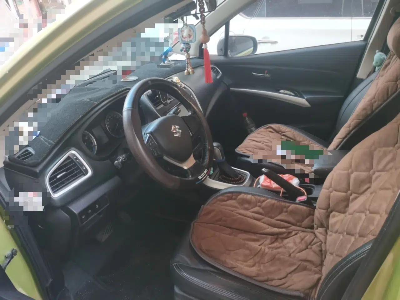 Suzuki S-Cross 2015 1.6L CVT Two-Wheel Drive Elite Version — миниатюра 17