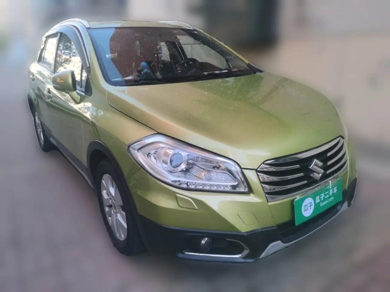 Suzuki S-Cross 2015 1.6L CVT Two-Wheel Drive Elite Version — миниатюра 3