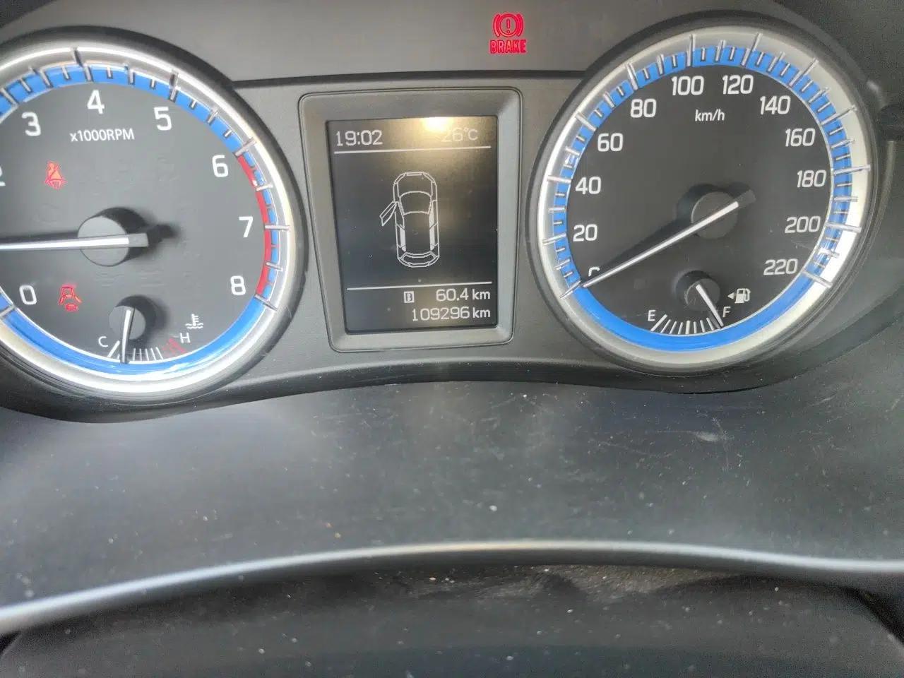 Suzuki S-Cross 2014 1.6L Manual Two-Wheel Drive Entry Model — миниатюра 13