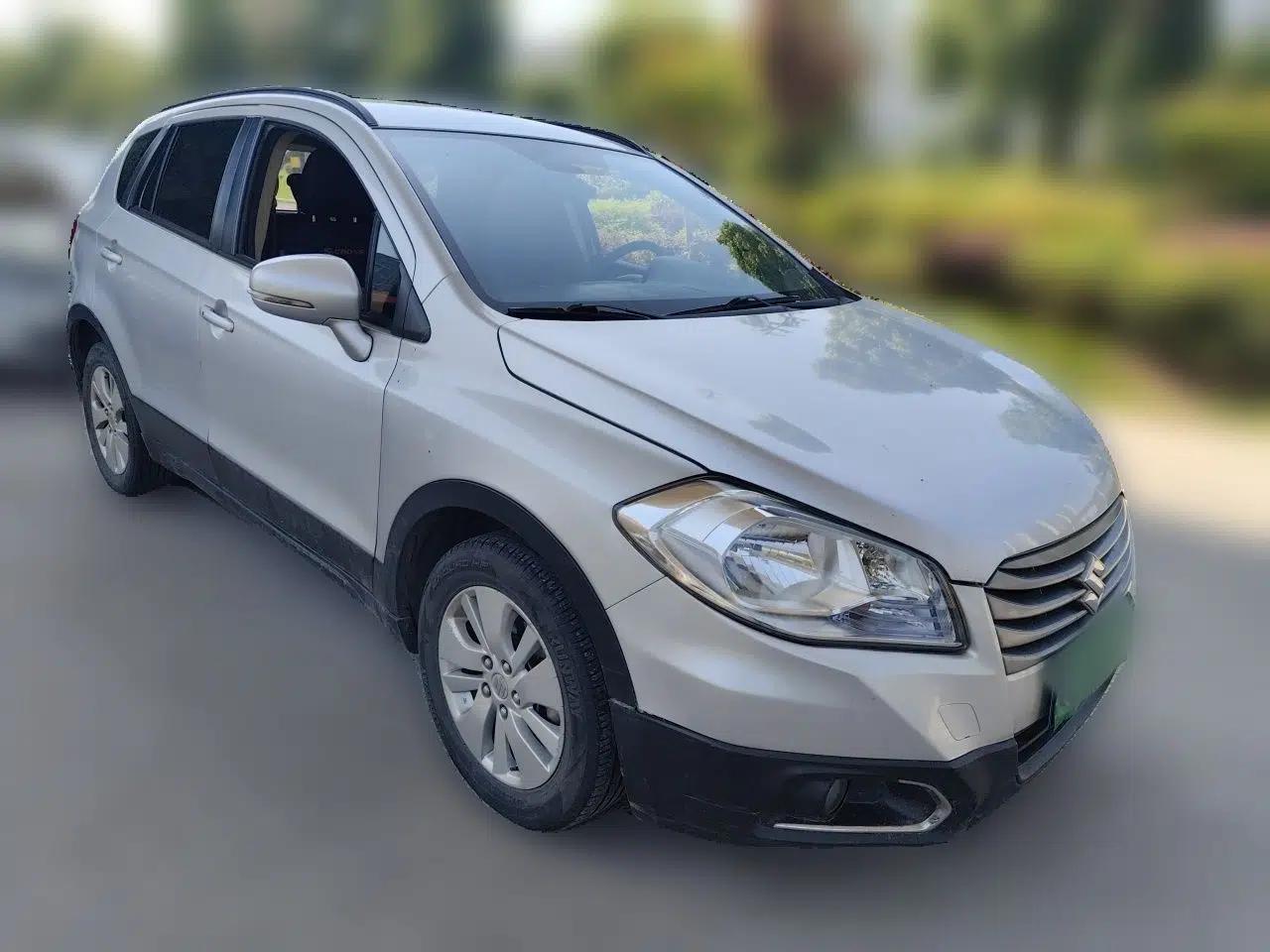 Suzuki S-Cross 2014 1.6L Manual Two-Wheel Drive Entry Model — миниатюра 3