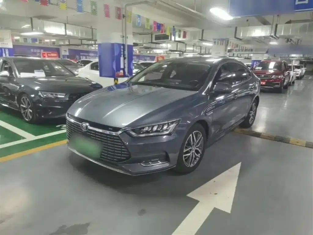 Qin Pro New Energy 2019 EV Super Edition High-Power Intelligent Connectivity Leading Model — миниатюра 2