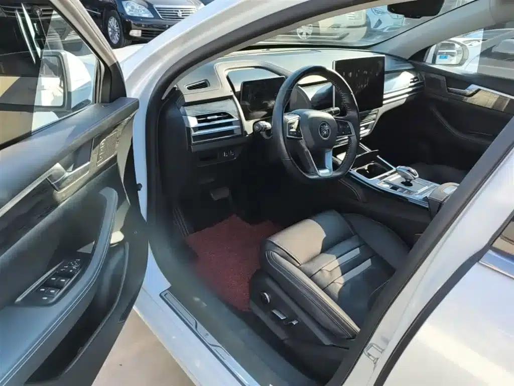 Qin Pro New Energy 2019 EV Super Edition High-Power Intelligent Connectivity Leading Model — миниатюра 16