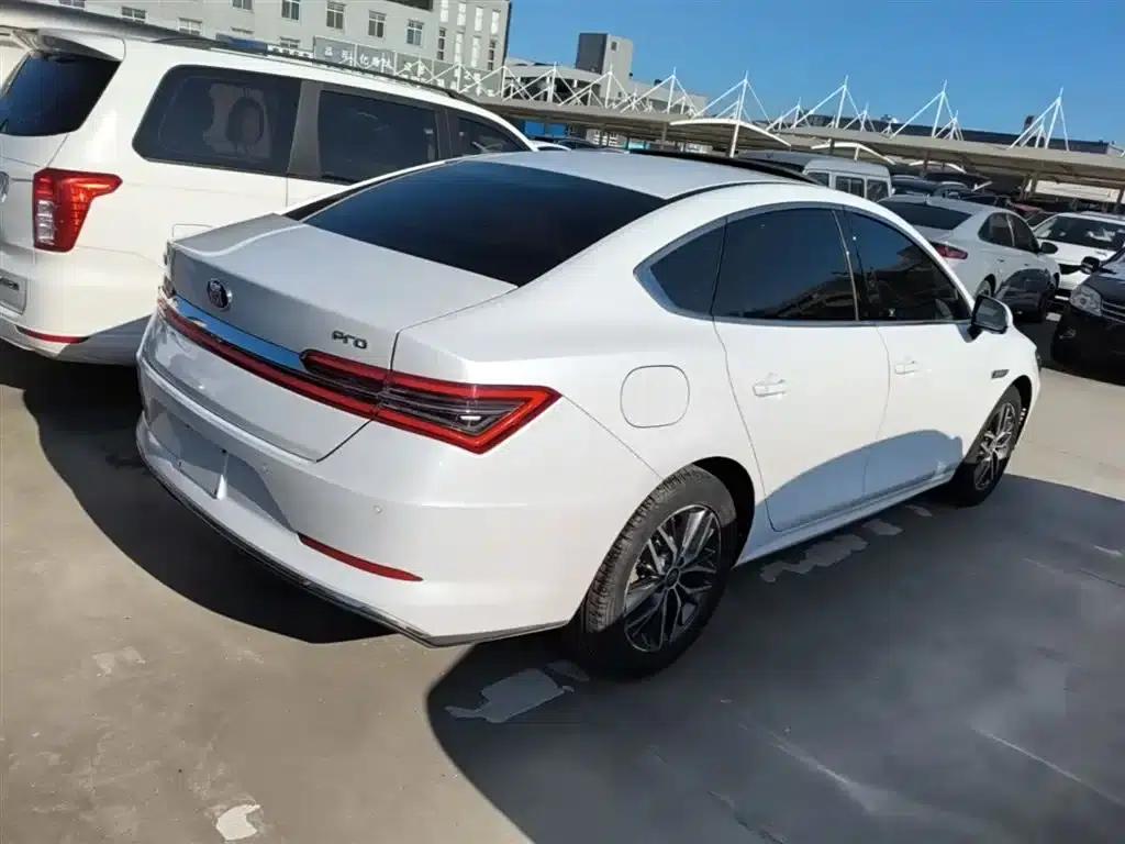 Qin Pro New Energy 2019 EV Super Edition High-Power Intelligent Connectivity Leading Model — миниатюра 7