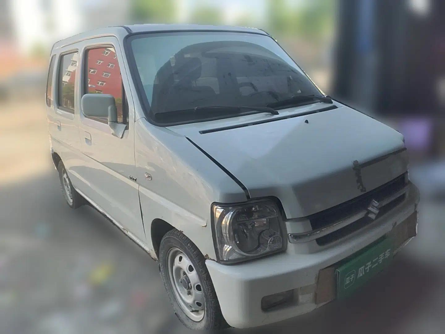 Suzuki Wagon R 2016 1.4L Manual Value Model — миниатюра 3