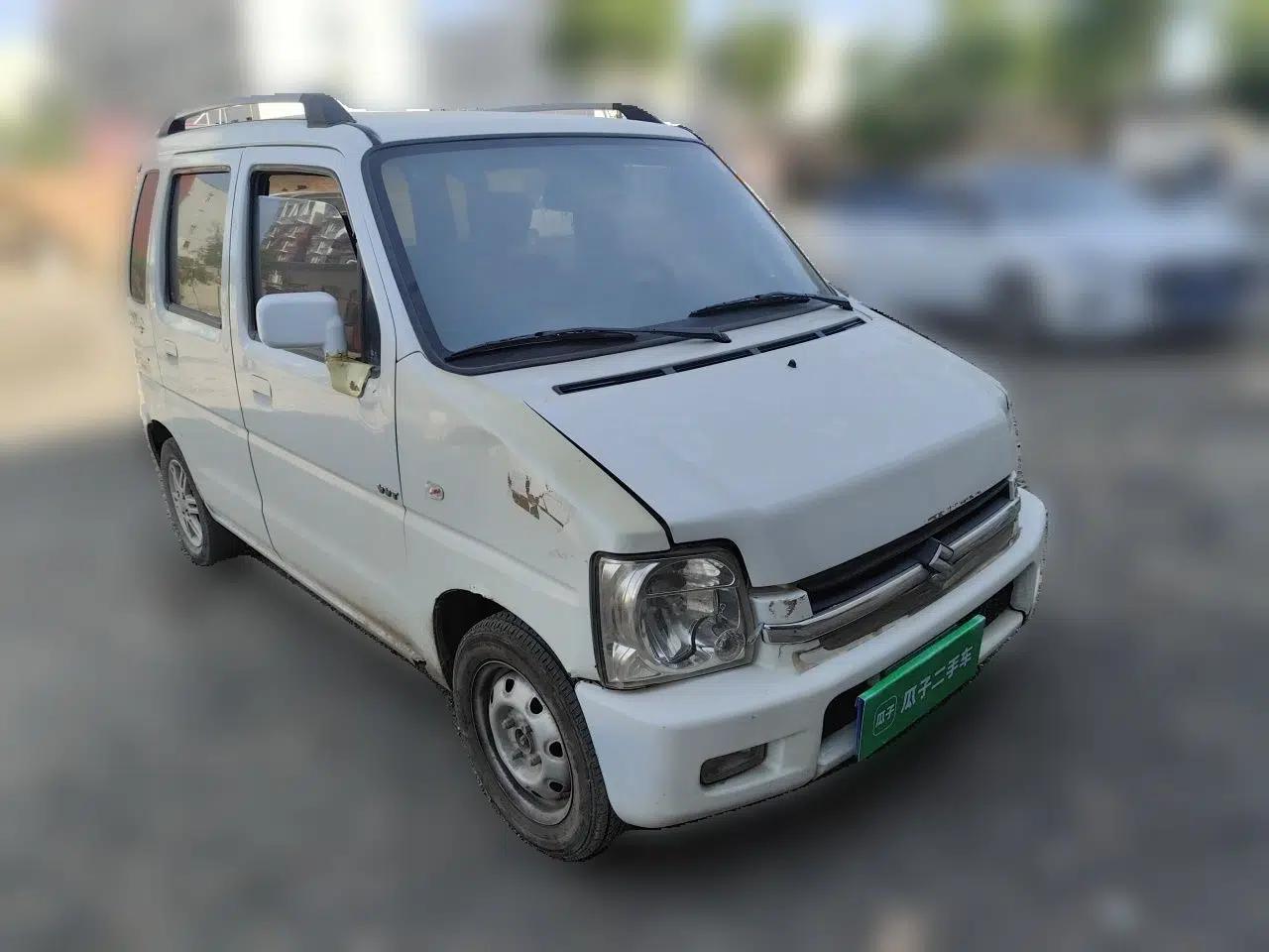Suzuki Wagon R 2016 1.4L Manual Value Model — миниатюра 3
