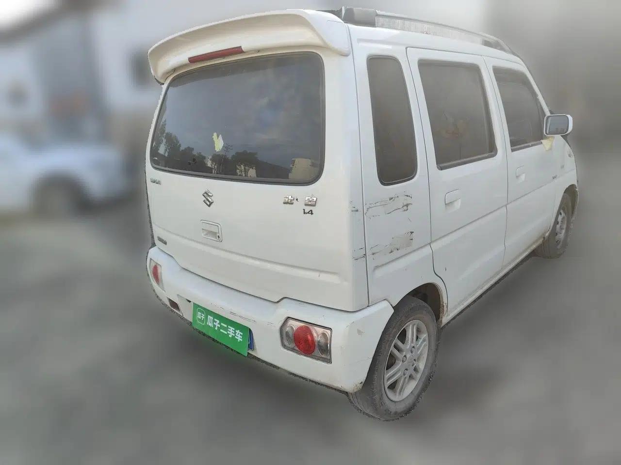 Suzuki Wagon R 2016 1.4L Manual Value Model — миниатюра 6