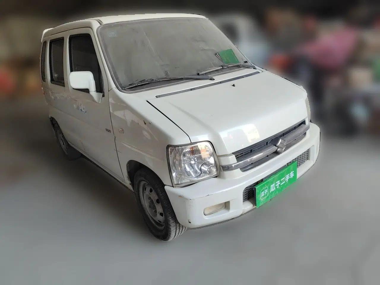 Suzuki Wagon R 2016 1.4L Manual Value Model — миниатюра 3