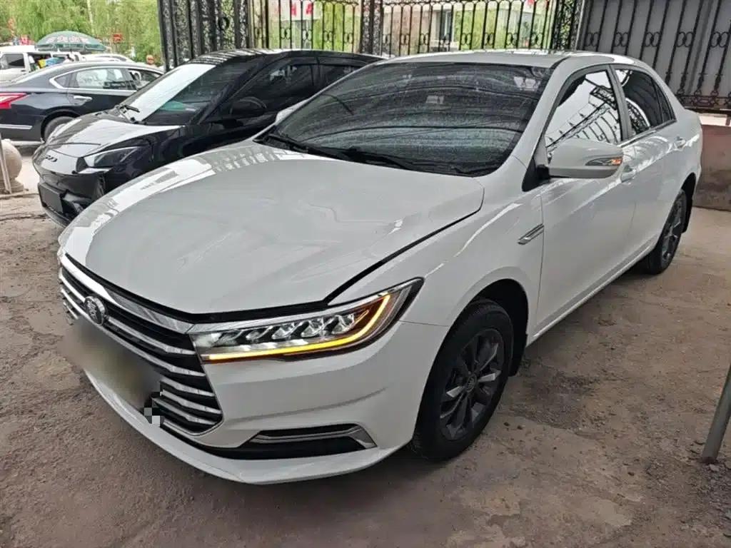 Qin 2019 1.5L Automatic Premium Edition — миниатюра 1