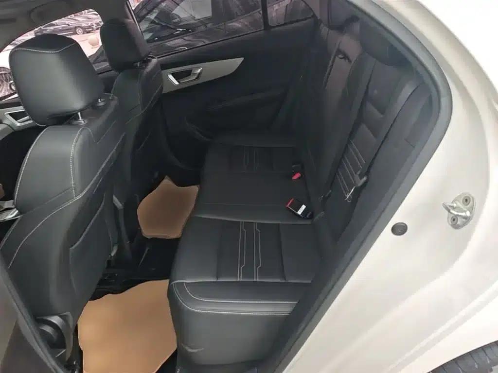 Qin 2019 1.5L Automatic Premium Edition — миниатюра 17