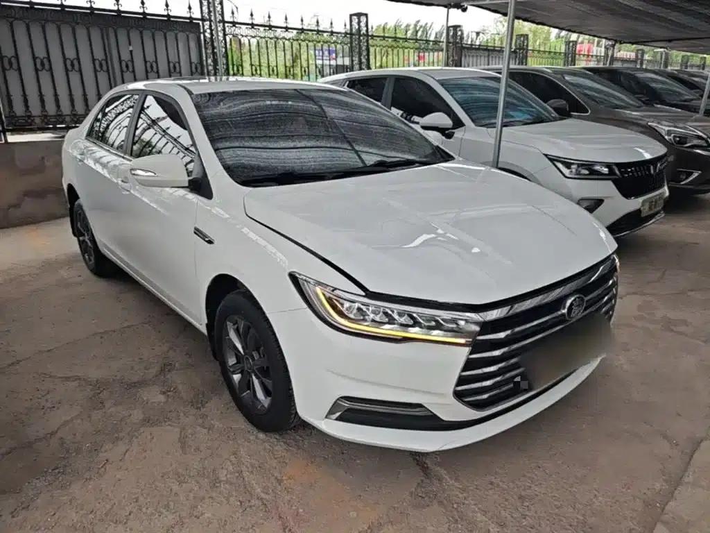 Qin 2019 1.5L Automatic Premium Edition — миниатюра 4