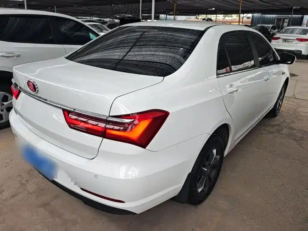 Qin 2019 1.5L Automatic Premium Edition — миниатюра 7
