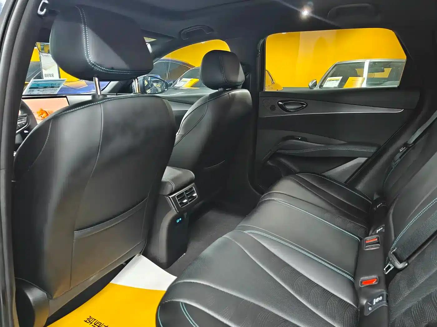 Seal 06 DM-i Touring Edition 2025 DM-i 80KM Premium — миниатюра 5