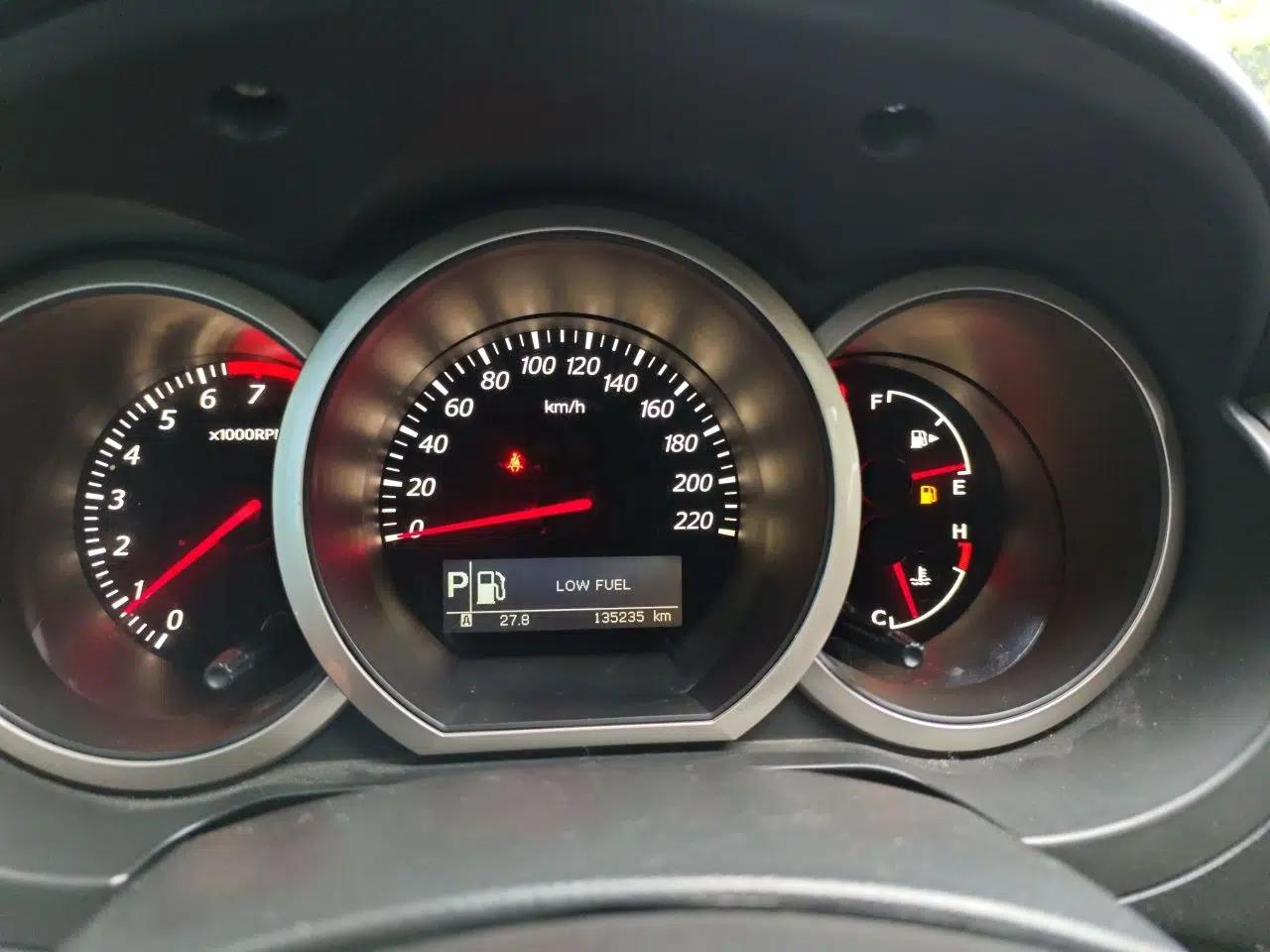 Suzuki Grand Vitara 2011 2.4 AT JLX-EL 5-Door Version — миниатюра 12
