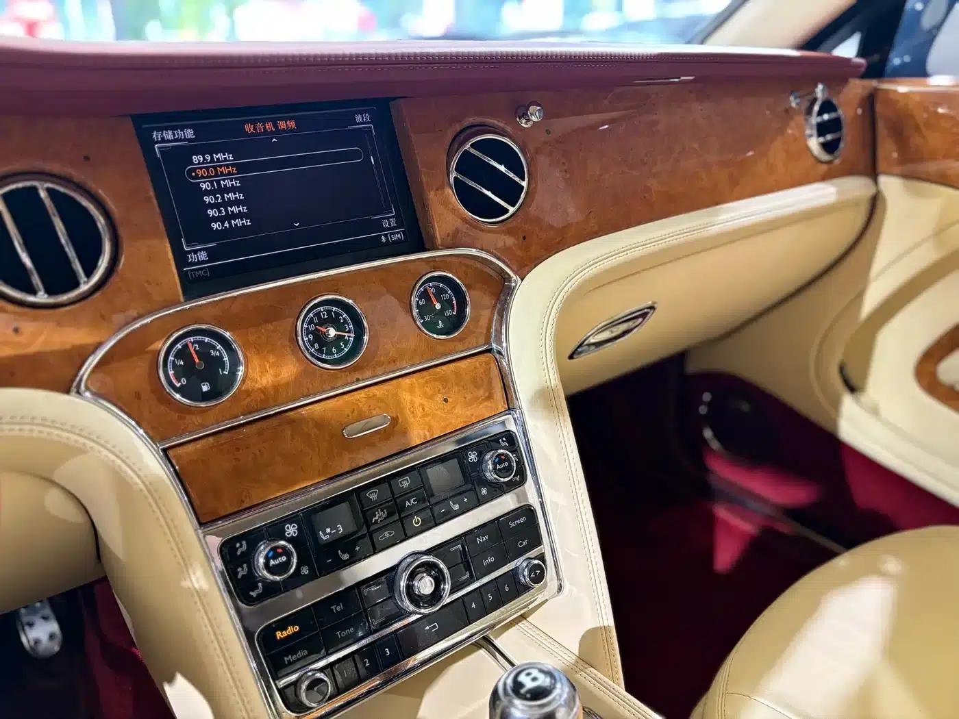 2013 Mulsanne 6.8T Mulliner Special Edition — миниатюра 15
