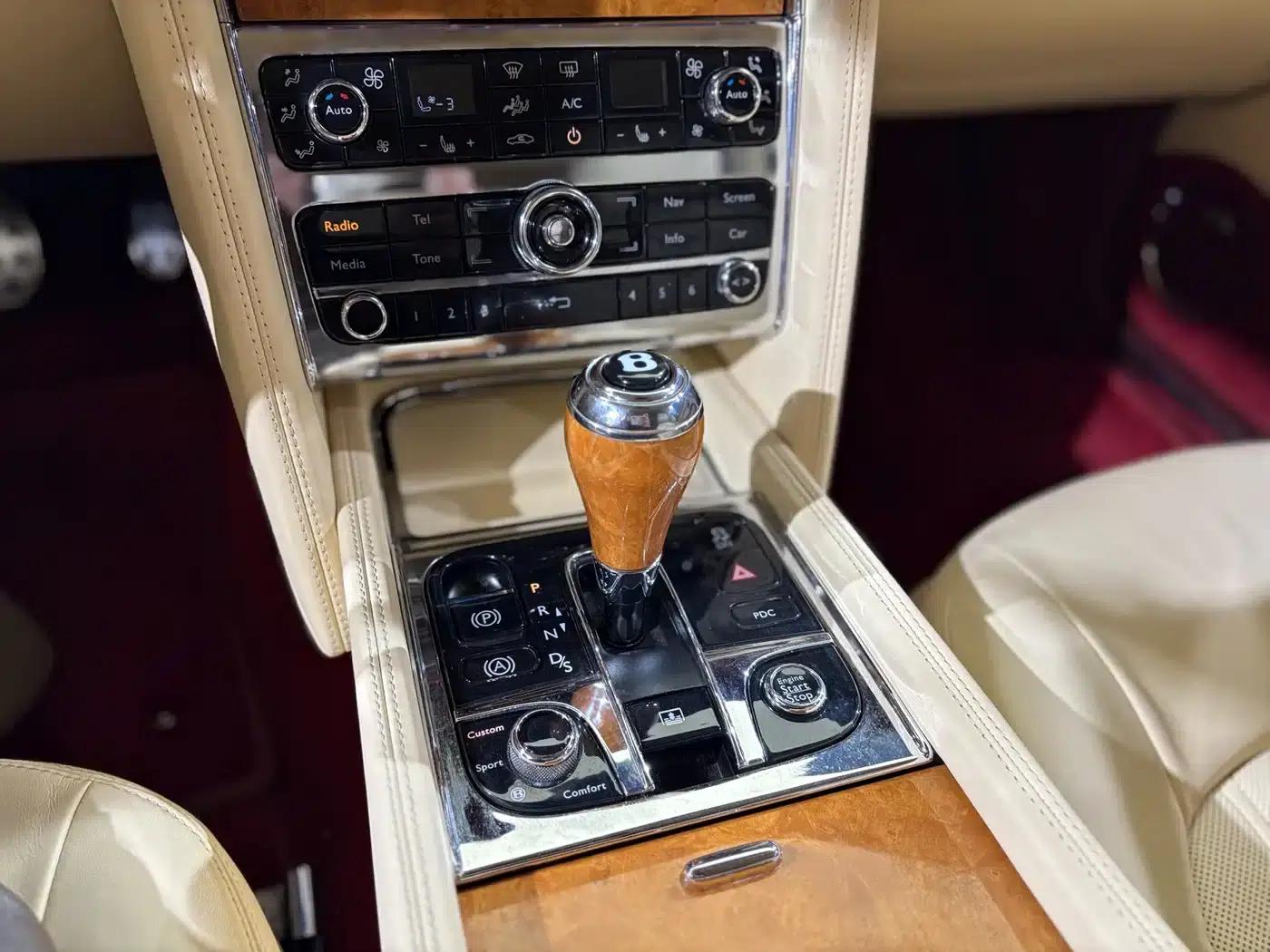 2013 Mulsanne 6.8T Mulliner Special Edition — миниатюра 17