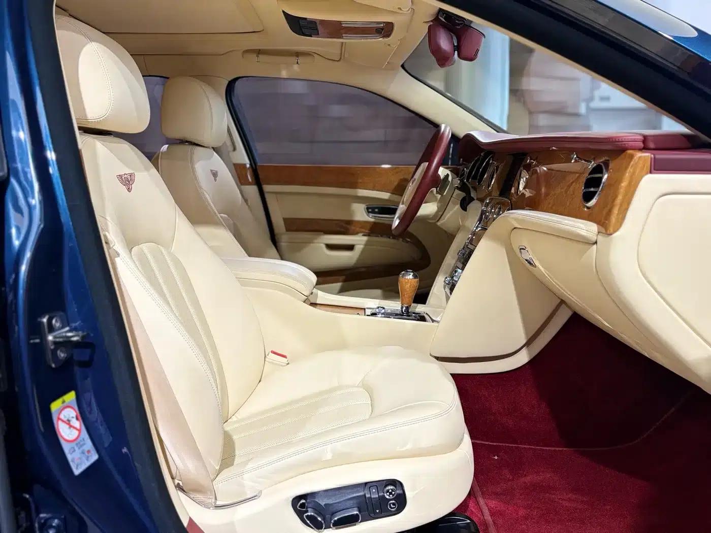 2013 Mulsanne 6.8T Mulliner Special Edition — миниатюра 26