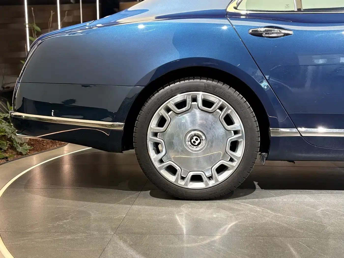2013 Mulsanne 6.8T Mulliner Special Edition — миниатюра 5