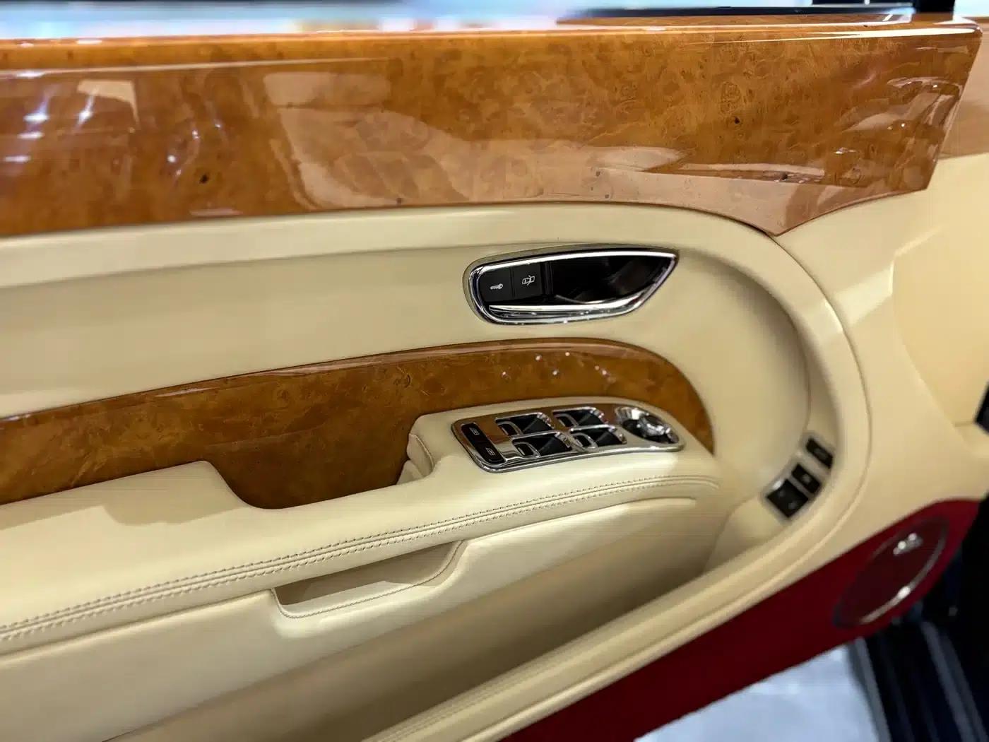 2013 Mulsanne 6.8T Mulliner Special Edition — миниатюра 9