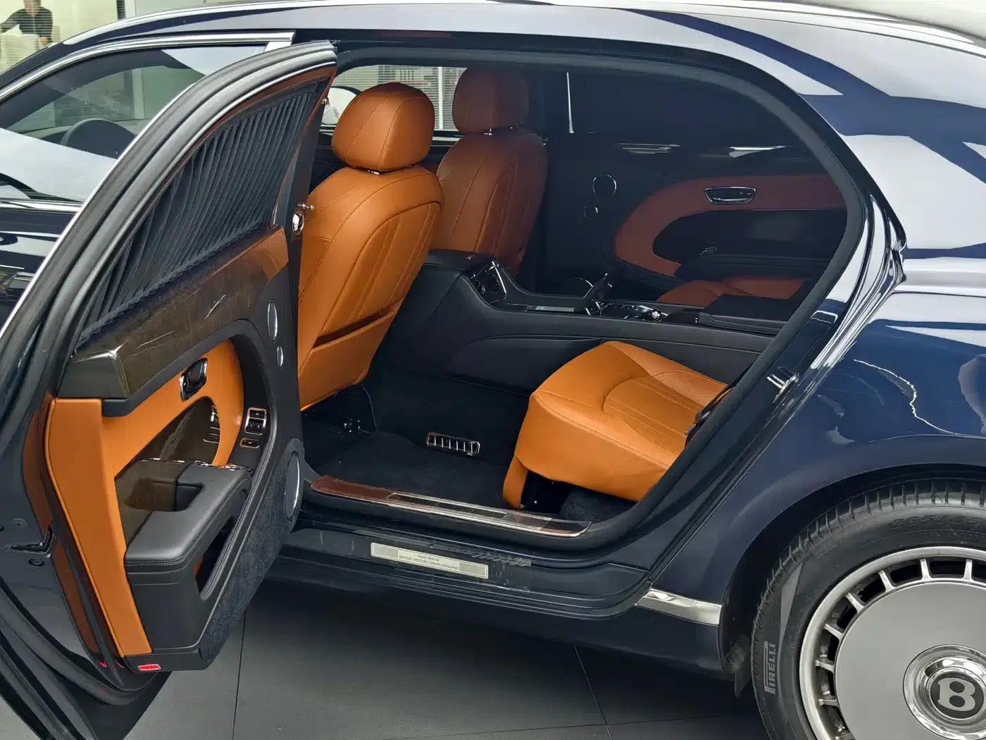 Mulsanne 2017 6.8T Long Wheelbase — миниатюра 12