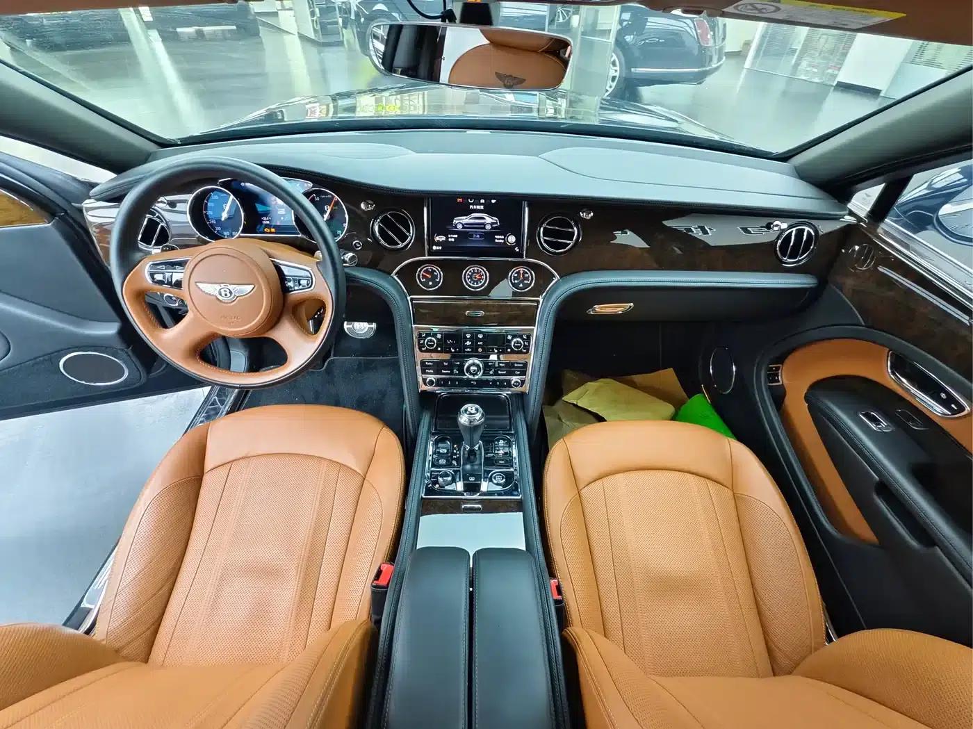 Mulsanne 2017 6.8T Long Wheelbase — миниатюра 8