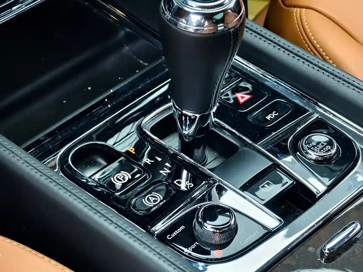 Mulsanne 2017 6.8T Long Wheelbase — миниатюра 10
