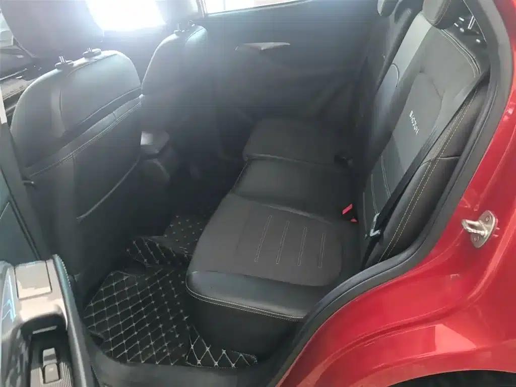 Baojun RS-3 2020 1.5L CVT 24-Hour Online Elite Edition — миниатюра 17