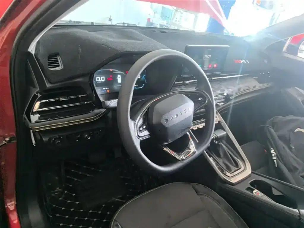 Baojun RS-3 2020 1.5L CVT 24-Hour Online Elite Edition — миниатюра 10