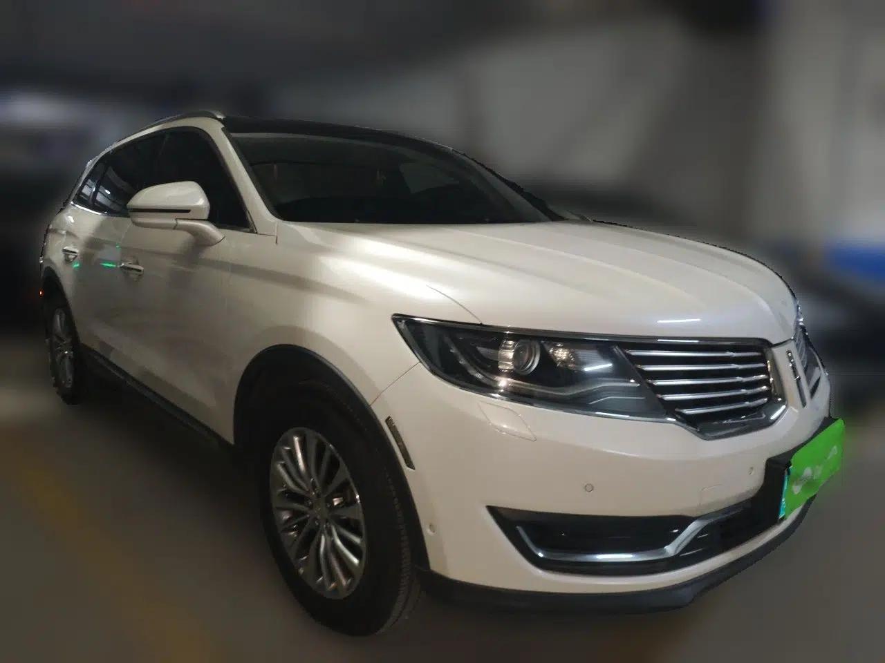 Lincoln MKX 2015 2.0T Four-Wheel Drive Luxury Edition — миниатюра 3