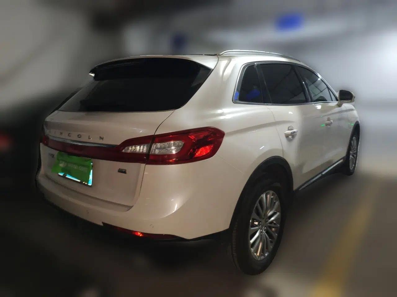 Lincoln MKX 2015 2.0T Four-Wheel Drive Luxury Edition — миниатюра 6