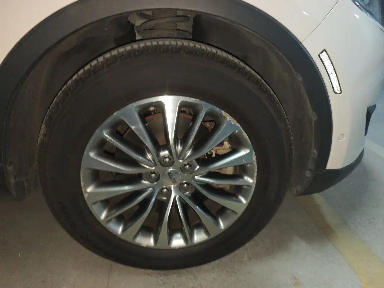 Lincoln MKX 2015 2.0T Four-Wheel Drive Luxury Edition — миниатюра 8