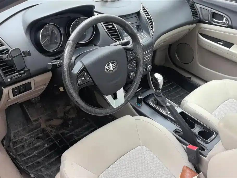 Besturn B50 2013 1.6L Manual Deluxe Edition — миниатюра 12