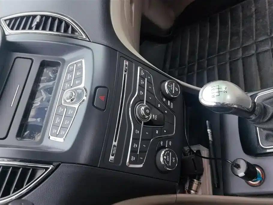 Besturn B50 2013 1.6L Manual Deluxe Edition — миниатюра 13