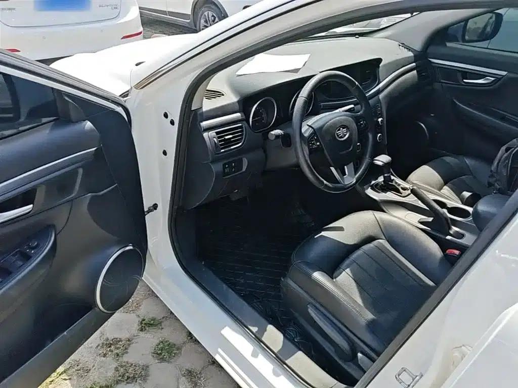 Besturn B50 2016 1.6L Automatic Luxury Edition — миниатюра 16