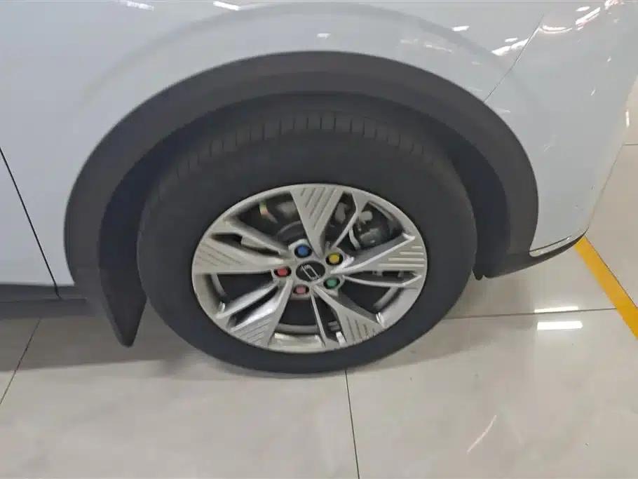 Yueyi 03 2025 Model 565km Enjoy Edition — миниатюра 6