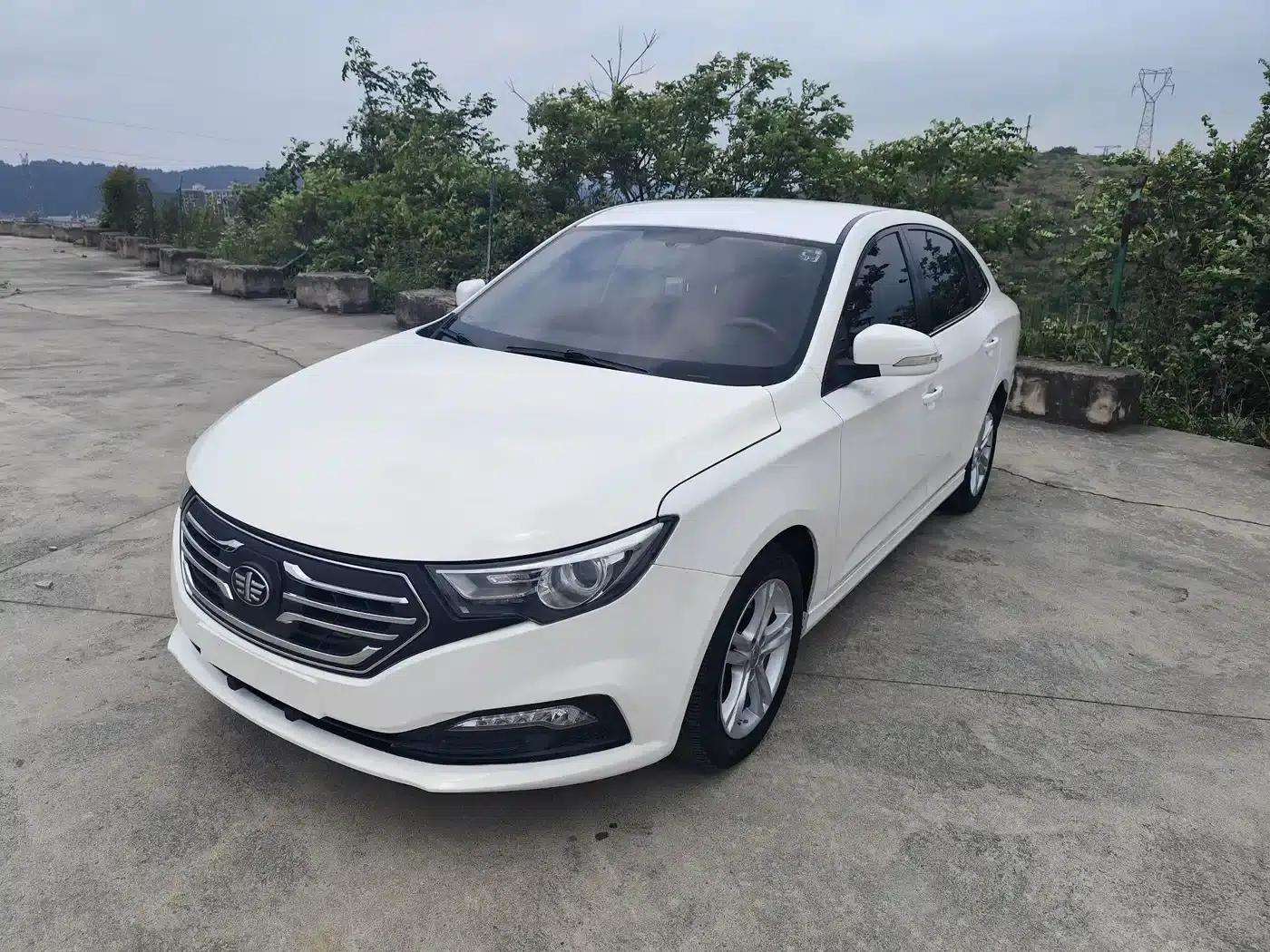 Bestune B30EV 2019 EV400 — миниатюра 1