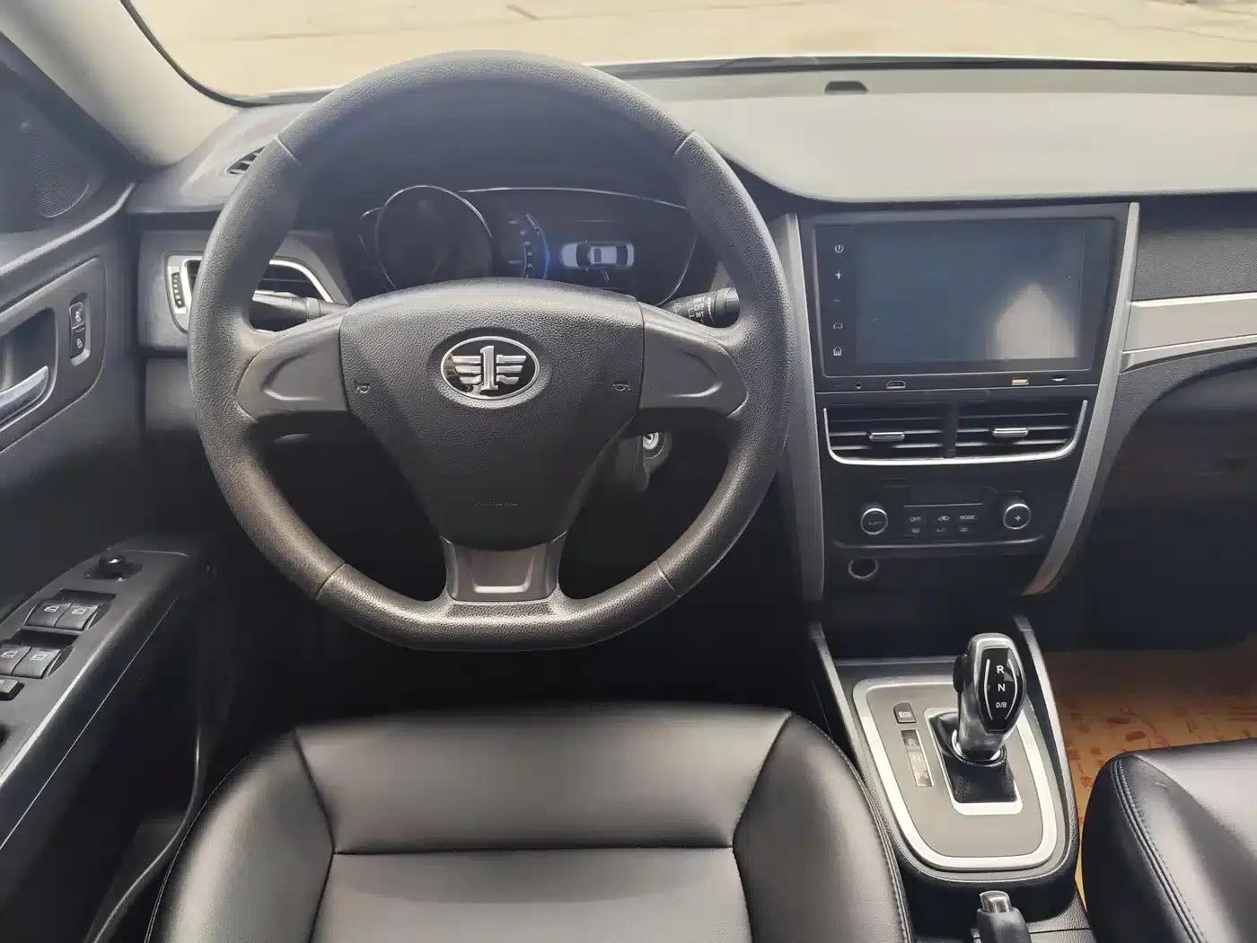 Bestune B30EV 2019 EV400 — миниатюра 6