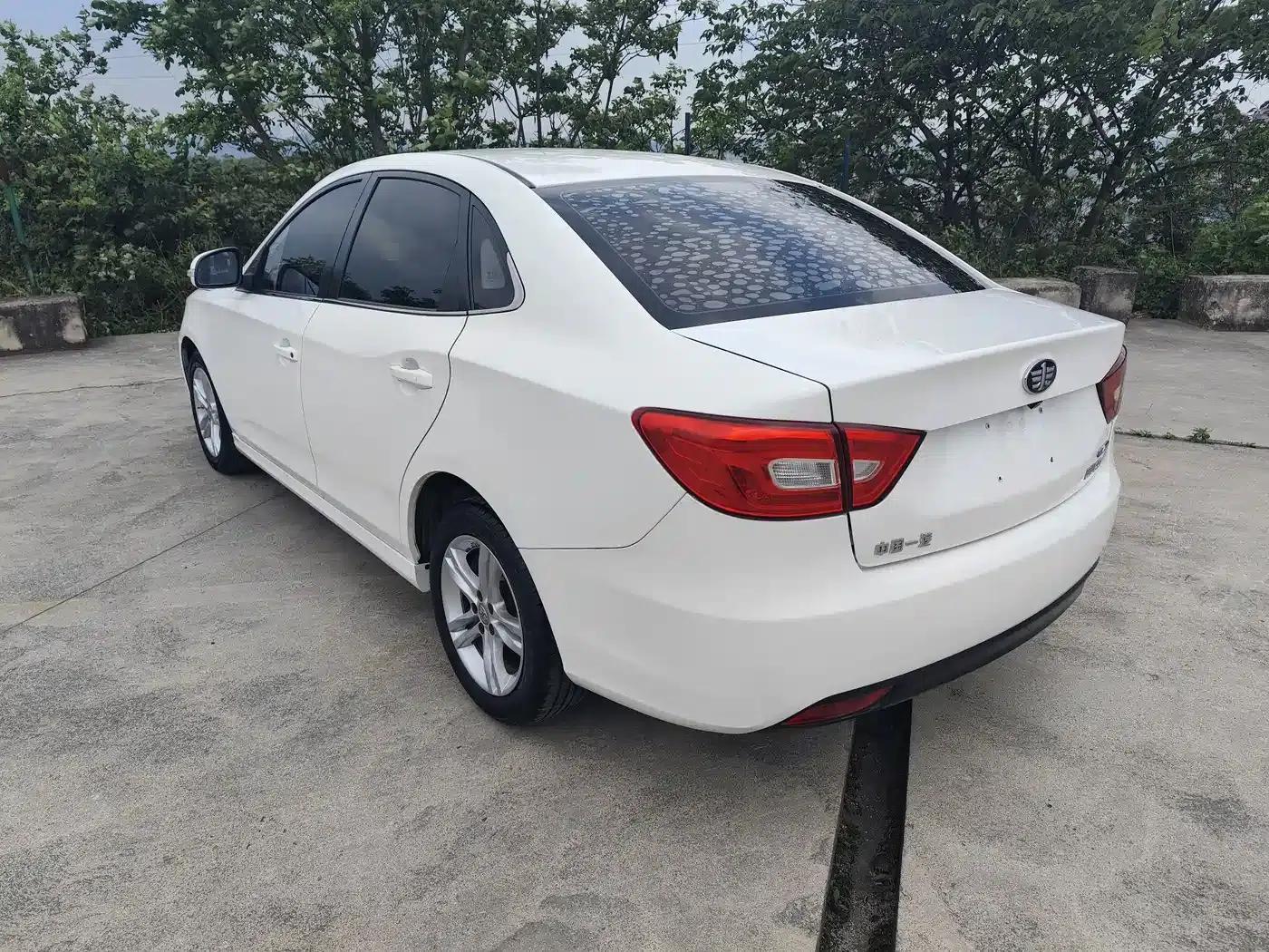 Bestune B30EV 2019 EV400 — миниатюра 10