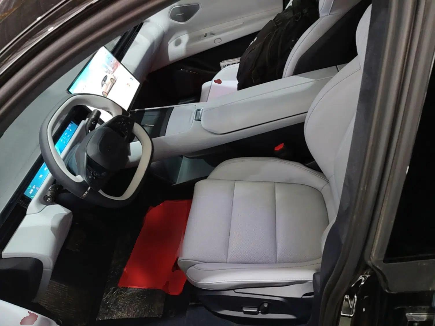Lynk & Co Z10 2025 95 kWh 766 km Range Rear-Wheel Drive Max — миниатюра 18