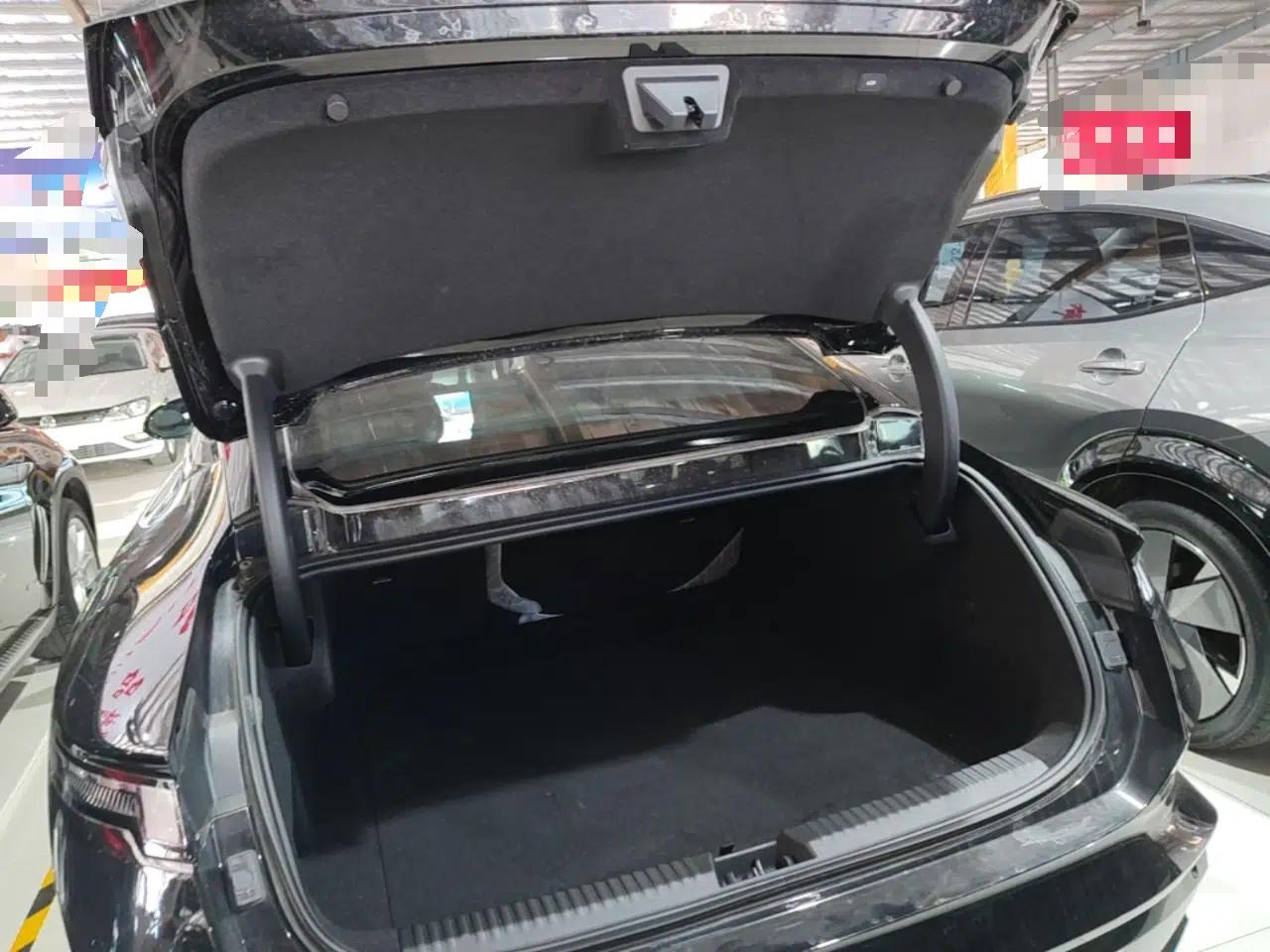 Lynk & Co Z10 2025 95 kWh 766 km Range Rear-Wheel Drive Max — миниатюра 22