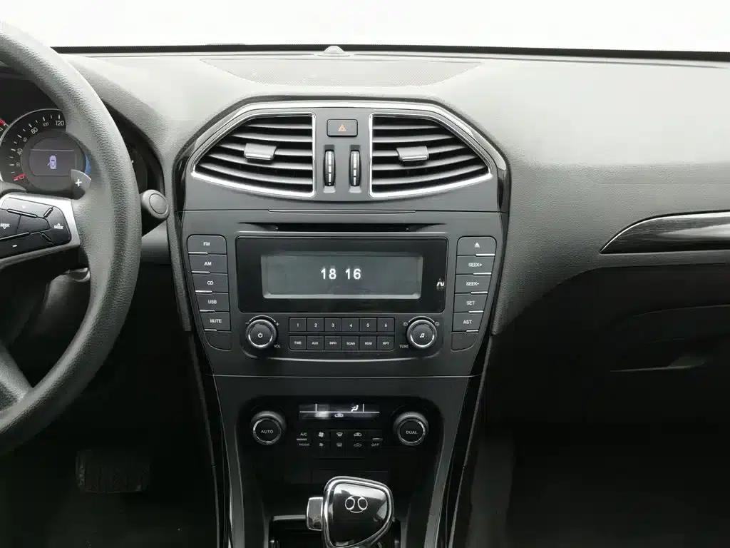 Senova D70 2018 Performance Edition 1.8T Comfort Edition — миниатюра 12