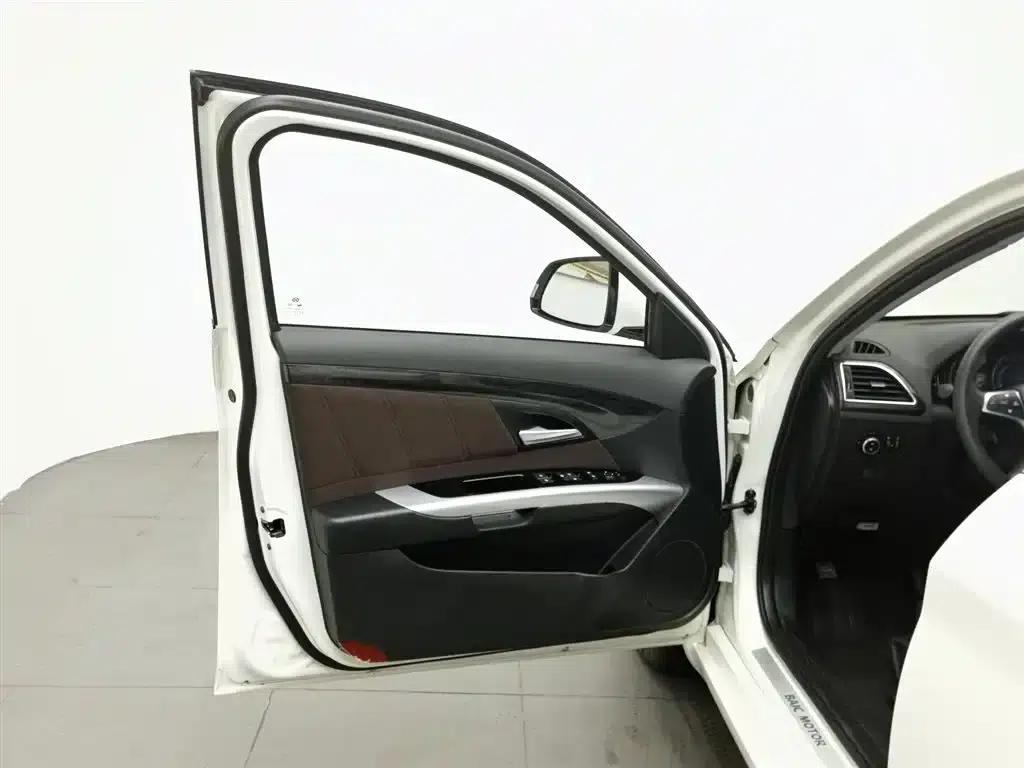 Senova D70 2018 Performance Edition 1.8T Comfort Edition — миниатюра 8