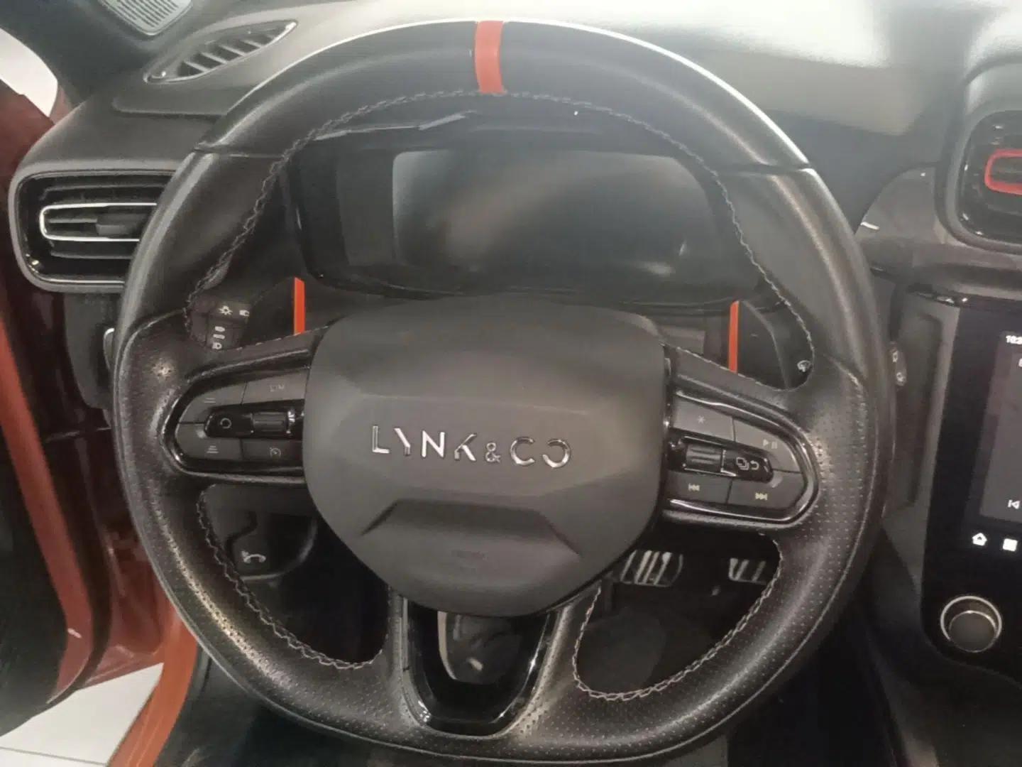 Lynk & Co 02 Hatchback 2021 2.0TD Halo — миниатюра 14