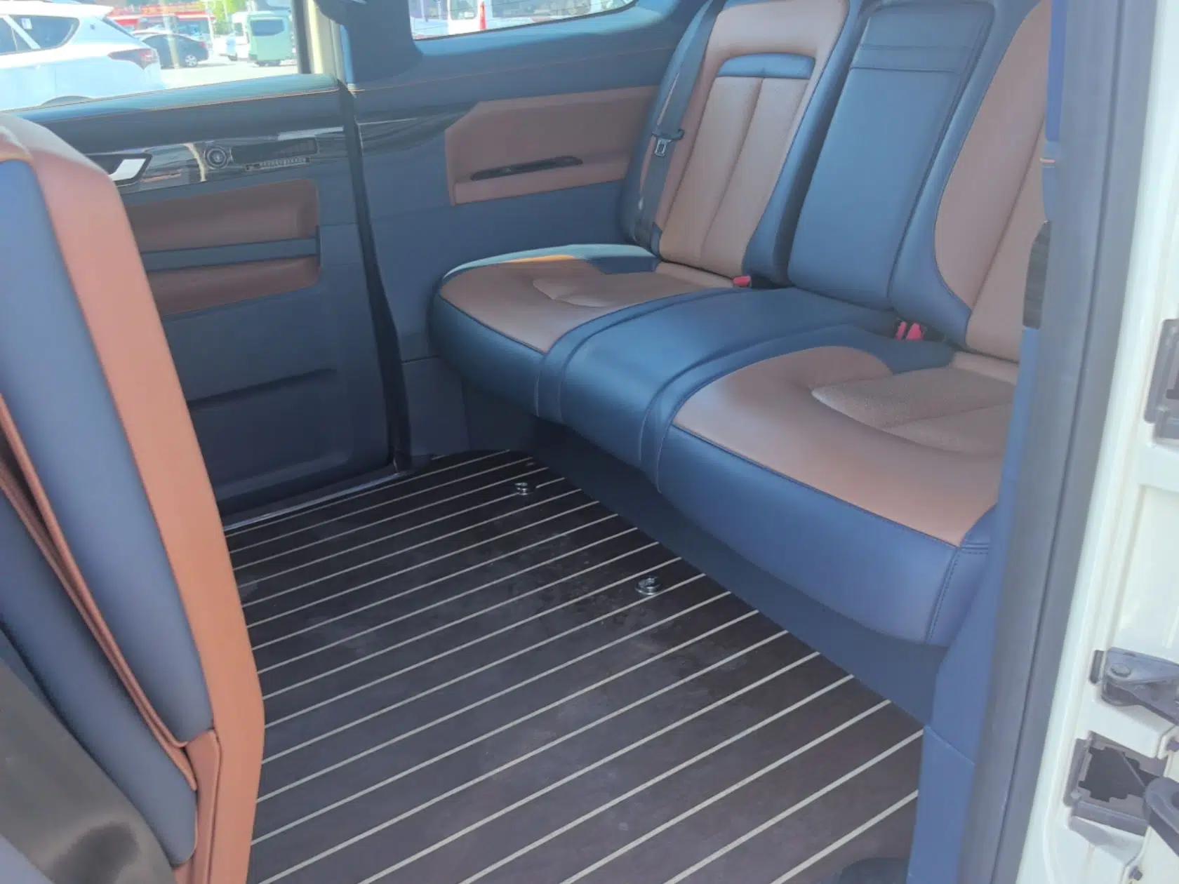Lorinser LX 2021 seven-seater version — миниатюра 20