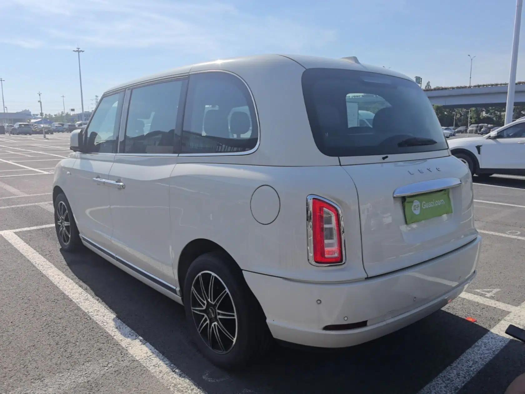 Lorinser LX 2021 seven-seater version — миниатюра 4