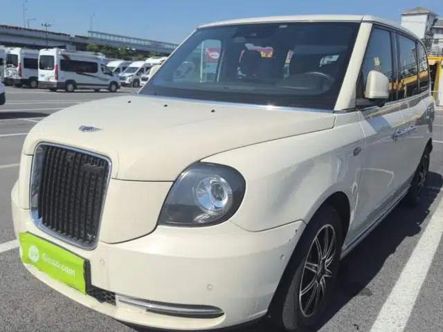 Lorinser LX 2021 seven-seater version