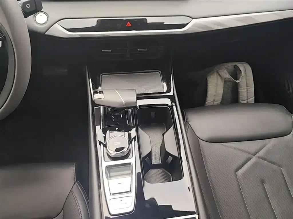 Ruicheng PLUS 2023 1.5T DCT Navigator Edition — миниатюра 14