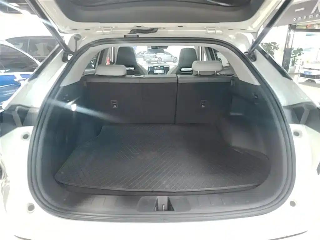Changan UNI-Z 2025 1.5T Luxury Edition — миниатюра 19
