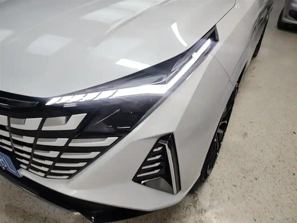 Changan UNI-Z 2025 1.5T Luxury Edition — миниатюра 24