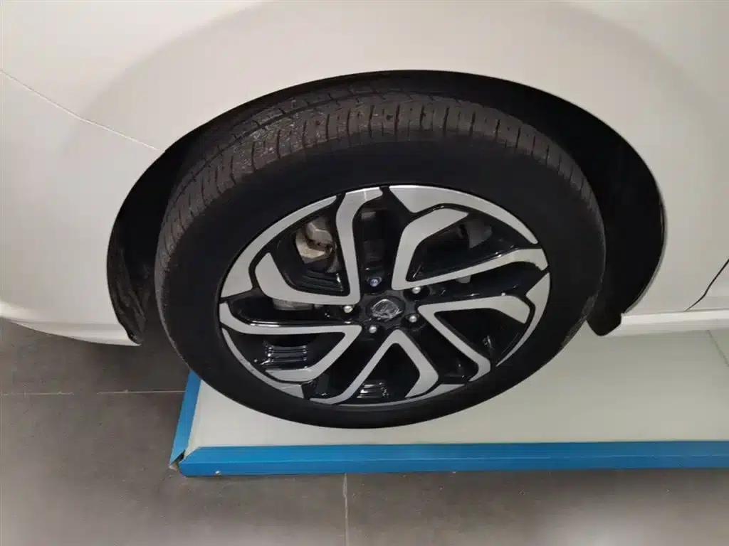 Changan Eado New Energy 2019 EV460 Shared Edition — миниатюра 23